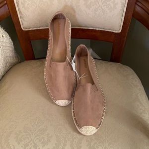 Old Navy espadrilles NWT Size 9